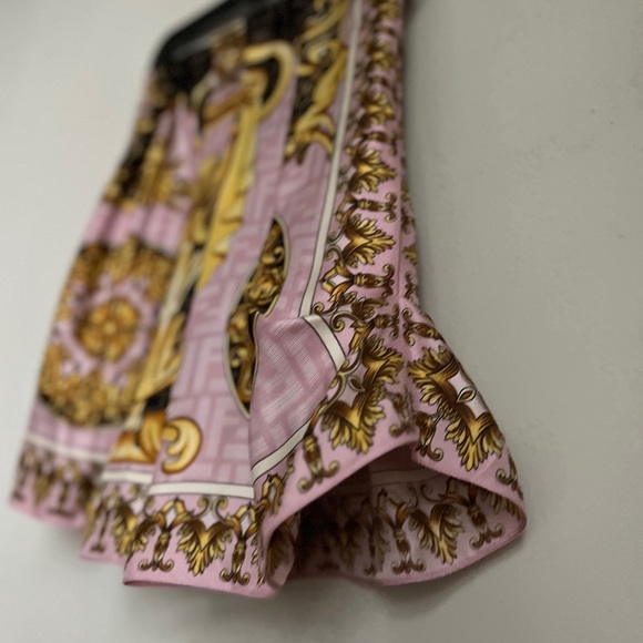 Like new Fendace Multicolour Silk Skirt $1,895 36 0 FENDI VERSACE - Picture 6 of 9
